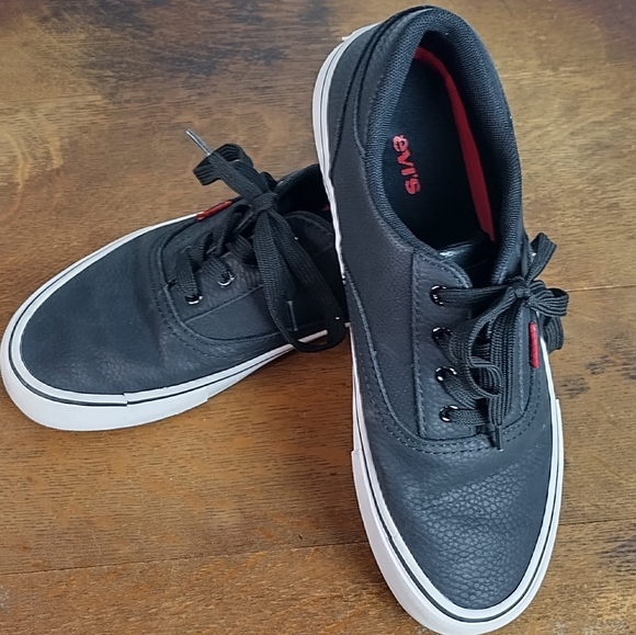 Levi's black synthetic leather mens casual fashion shoes - Picture 9 of 15